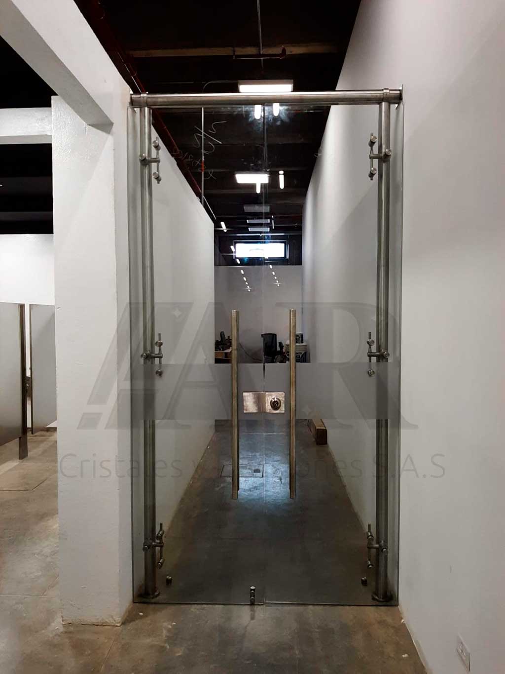 Puertas en vidrio templado 22