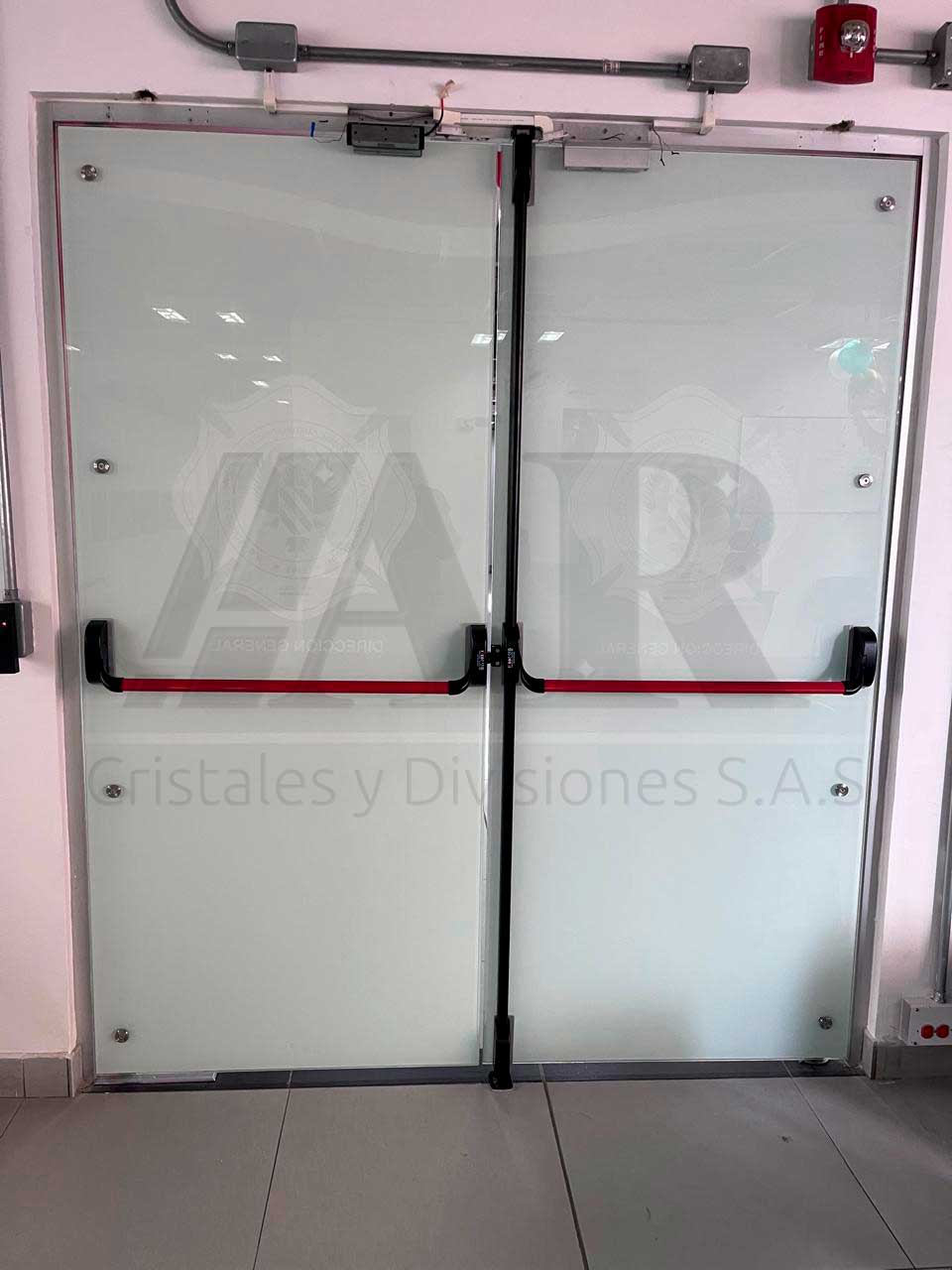 Puertas en vidrio templado 30