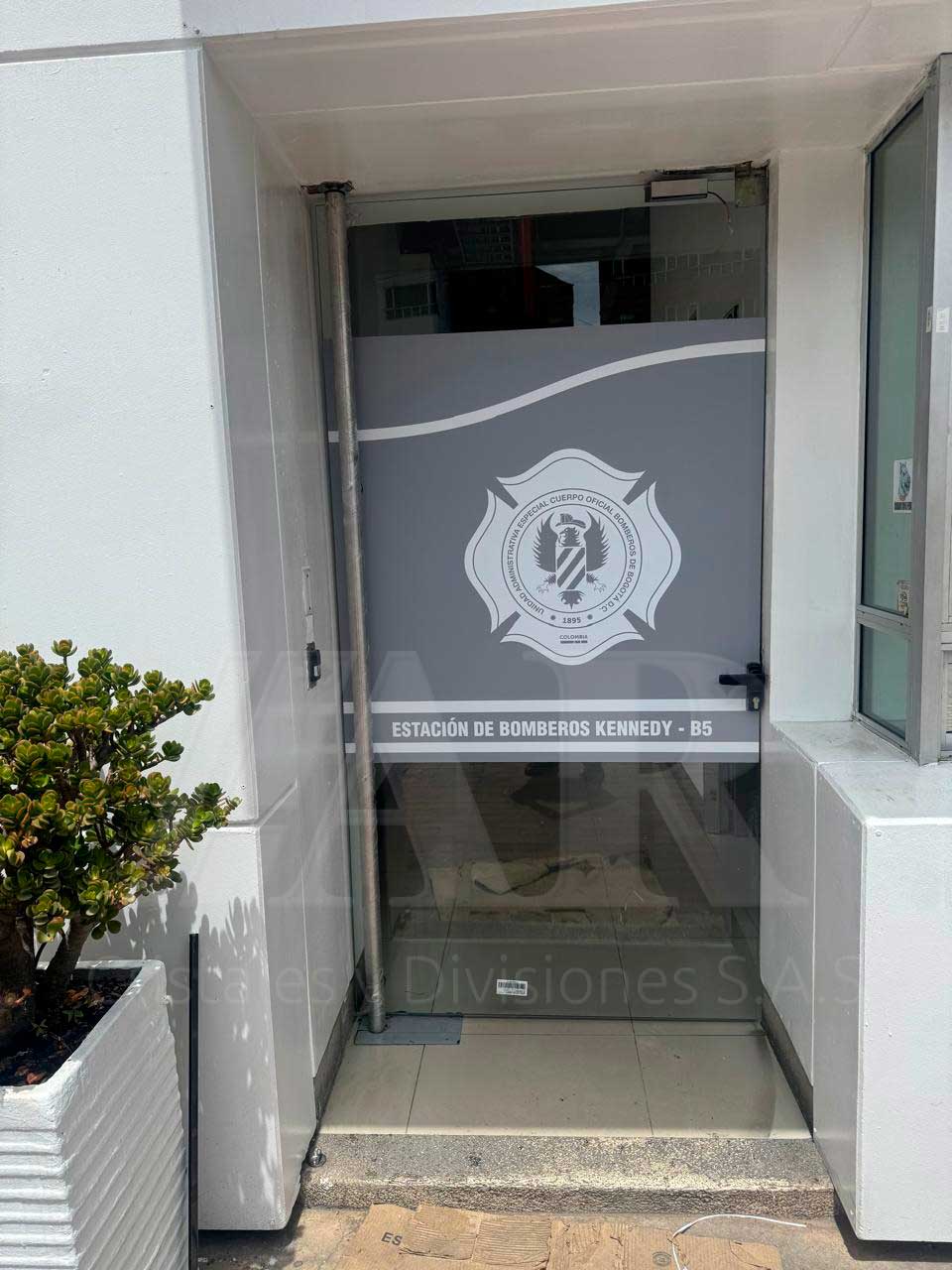 Puertas en vidrio templado 32