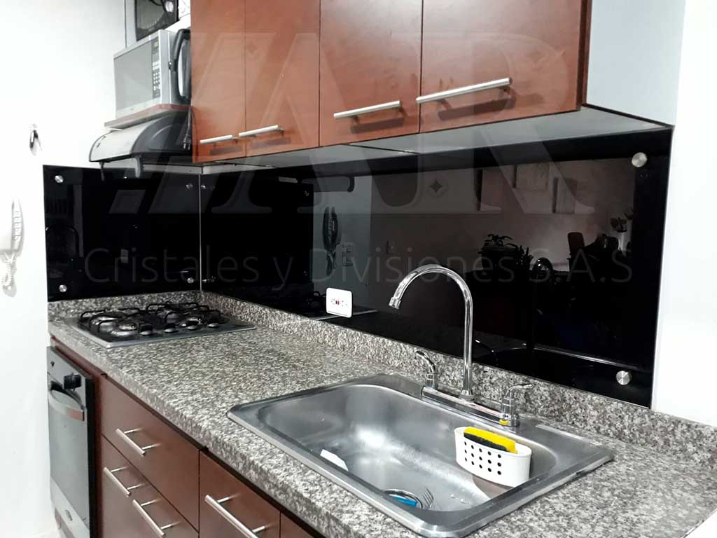 Salpicaderos para cocinas en vidrio templado 06